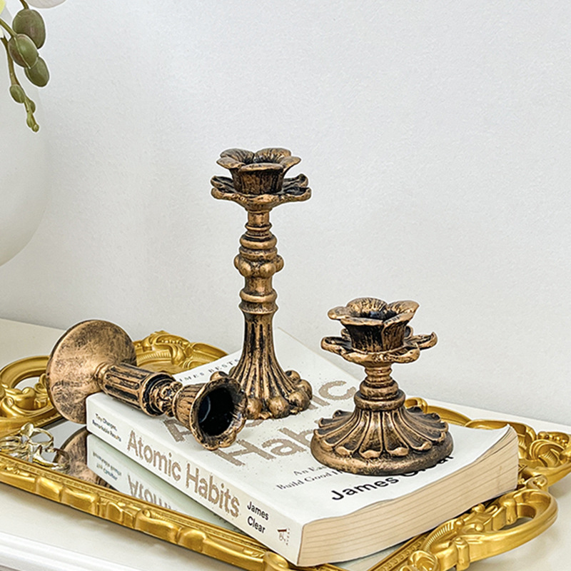 حامل شموع برونزي عتيق بتصميم ز - مراجعة Tables وسعره