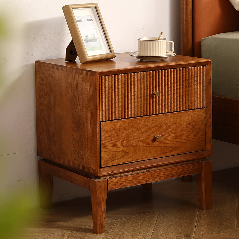 طاولات جانبية خشبية عتيقة الطر - مراجعة Solid Wood Nightstand 2 Drawers وسعره
