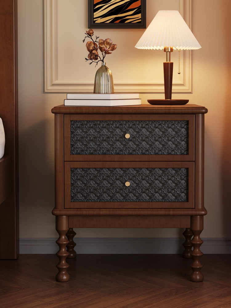 طاولات جانبية عتيقة الطراز مع  - مراجعة Solid Wood Nightstand 2 Drawers وسعره