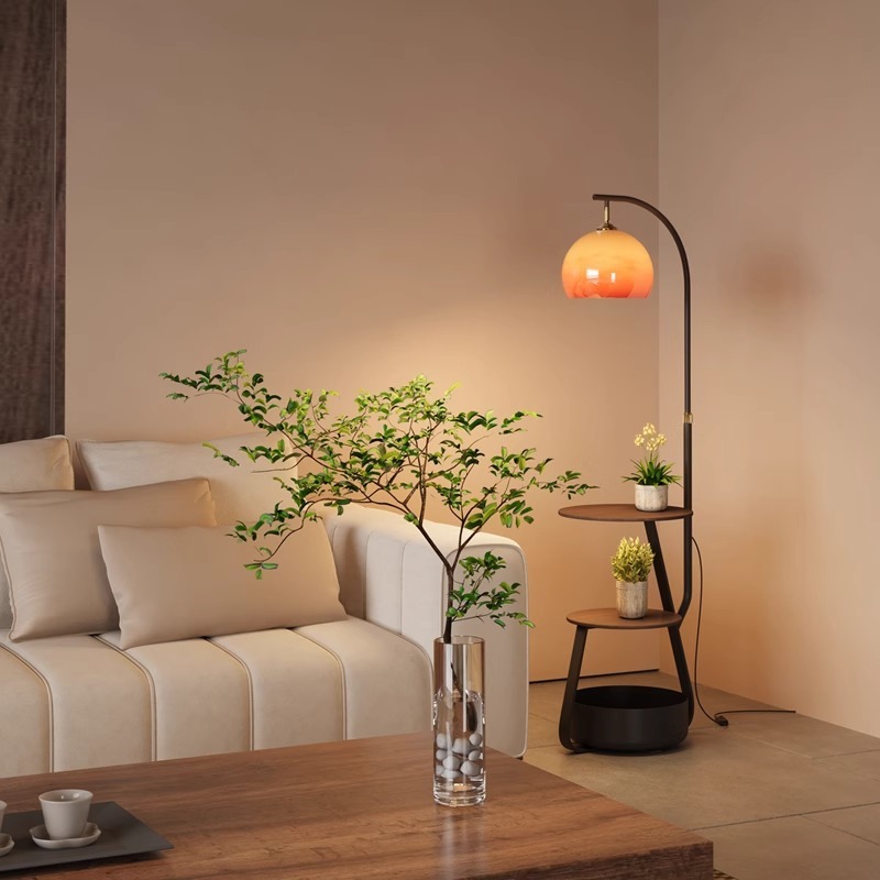 مصباح أرضي، طاولة جانبية عتيقة - مراجعة Sofas وسعره